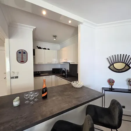 Royal Palm-3 By Interhome Lägenhet Cannes